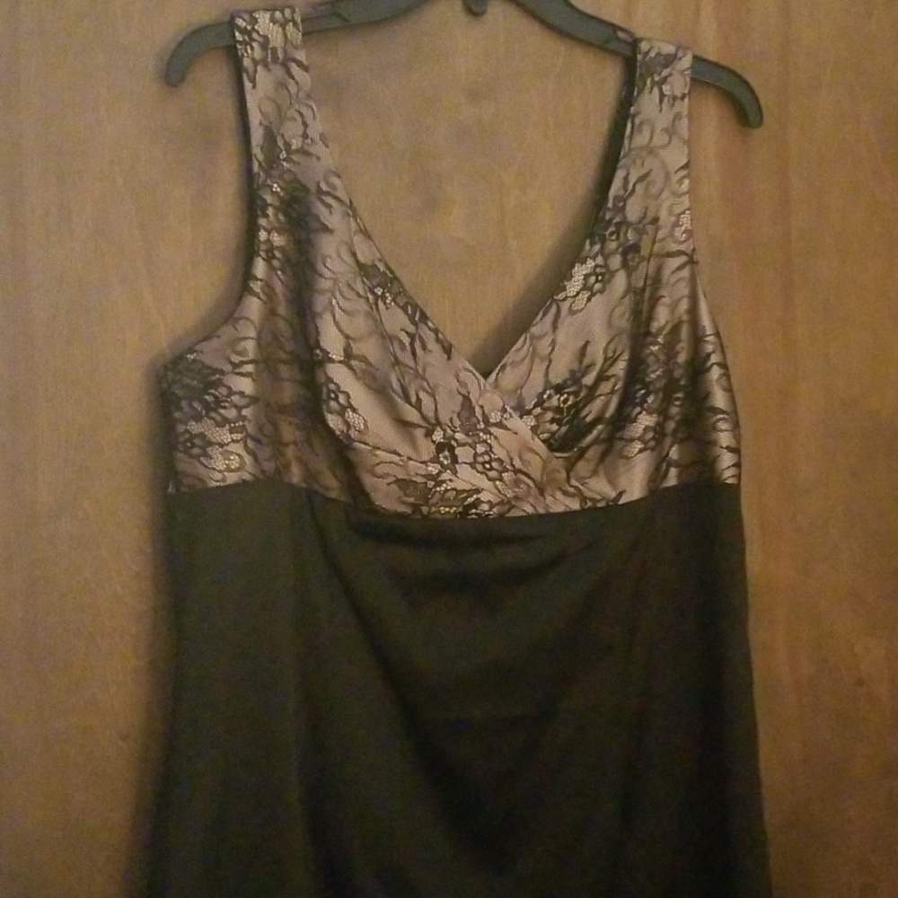 Cute Christmas party dress!